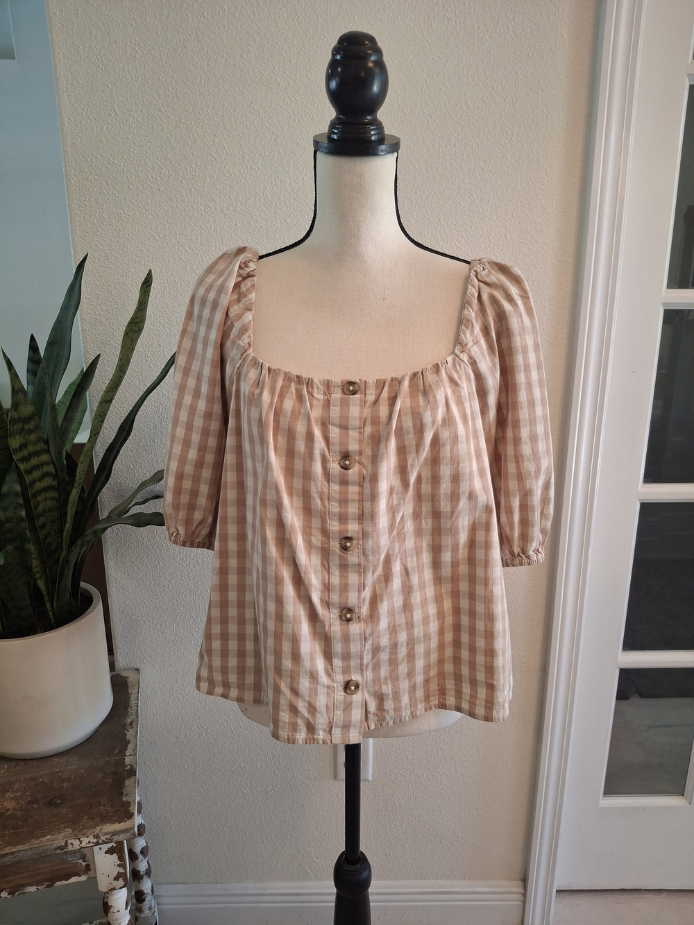 Faherty Beige Gingham Button-Front Square-Neck Blouse